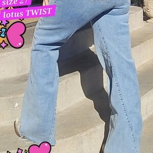 Fidelity ANTHROPLOGY boho Lotus Twist Sz 27 Wide Leg Flare Jean